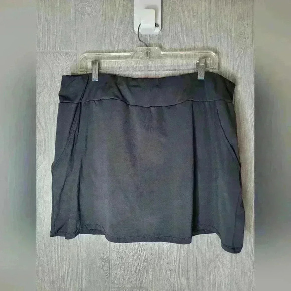 Ease of motion Athletic Skort size XL. - Picture 1 of 5